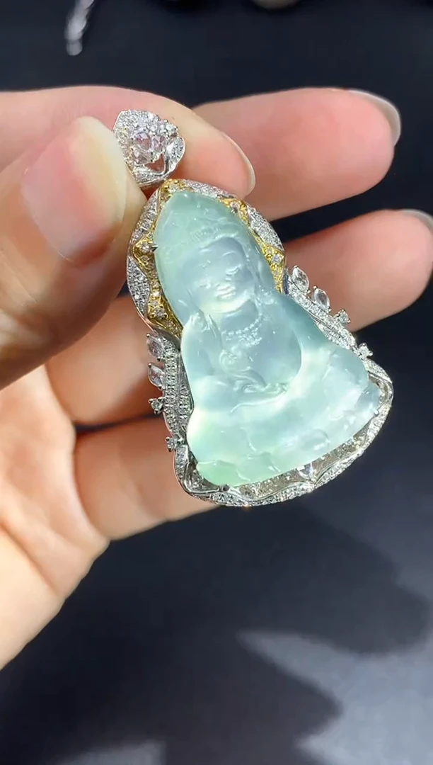 颈饰18K金镶嵌翡翠733-中国好珍宝