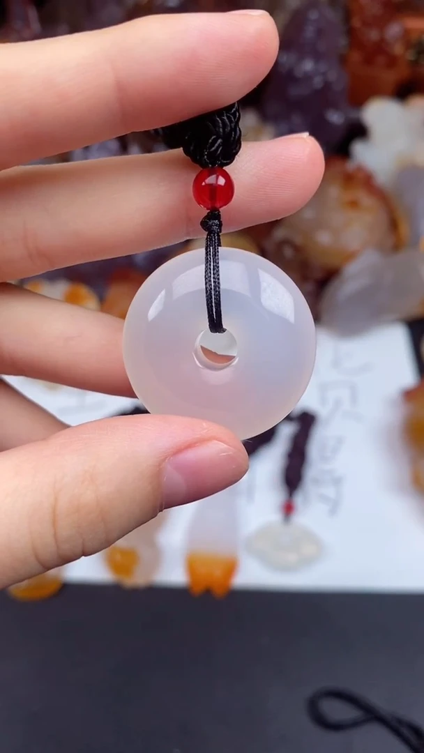 玛瑙/玉髓颈饰未镶嵌AA