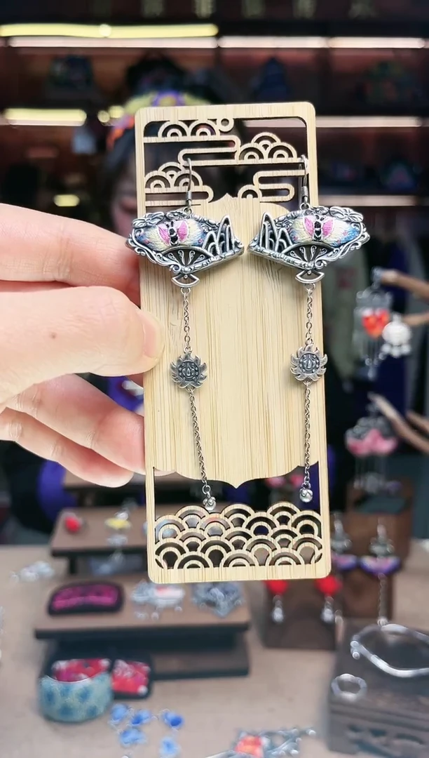 【闪购商品】织绣1815黔东南苗族刺绣