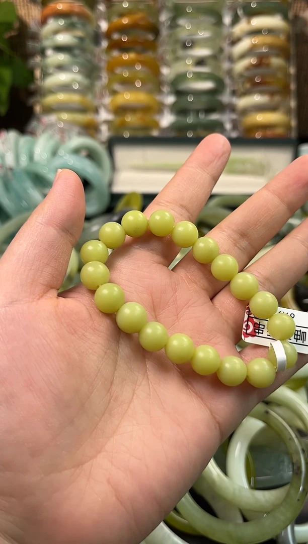 未镶嵌岫玉手链岫玉手链