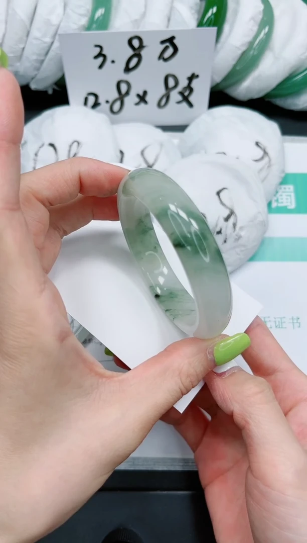 石英质玉手镯未镶嵌306/56