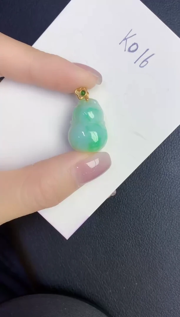 颈饰未镶嵌翡翠缅甸天然翡翠A货