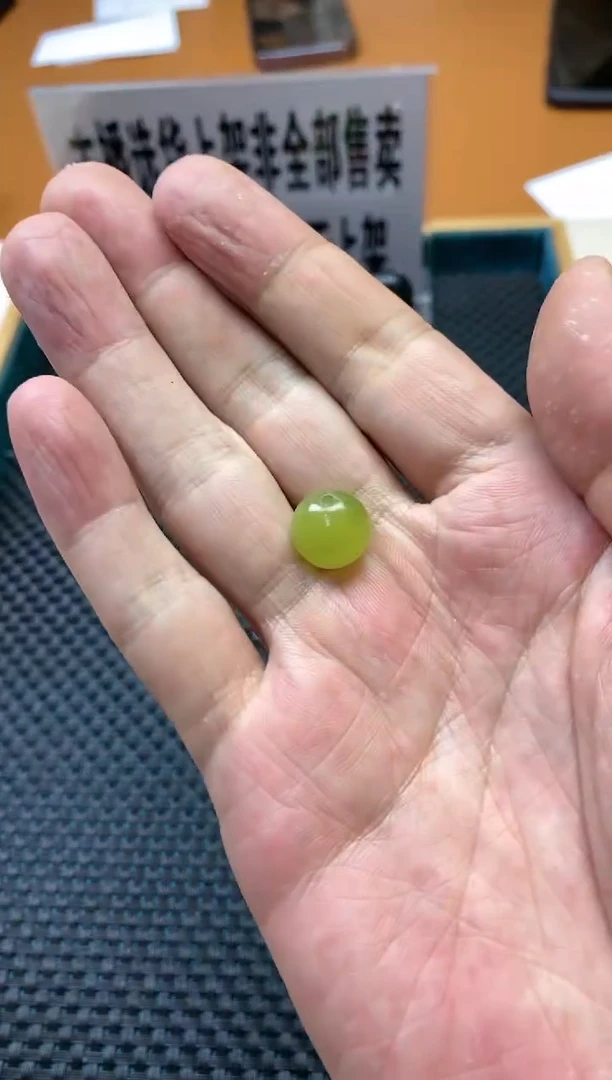 【闪购商品】蛇纹石玉其它未镶嵌多样性发货一个