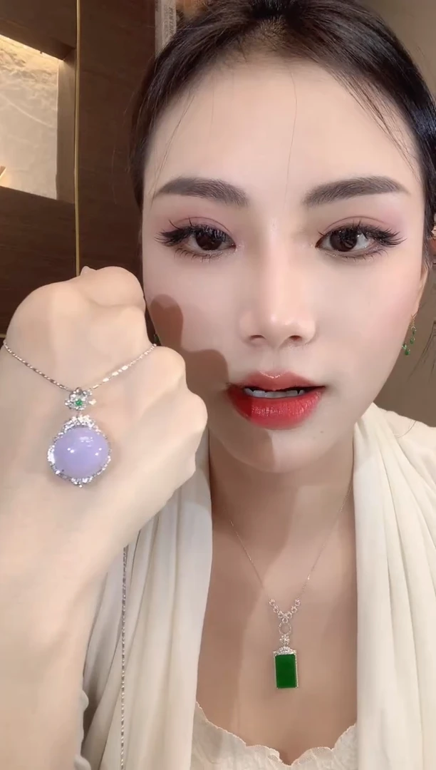 吊坠(不含链)18K金镶嵌翡翠A10 紫货有一定色差多样性发一件