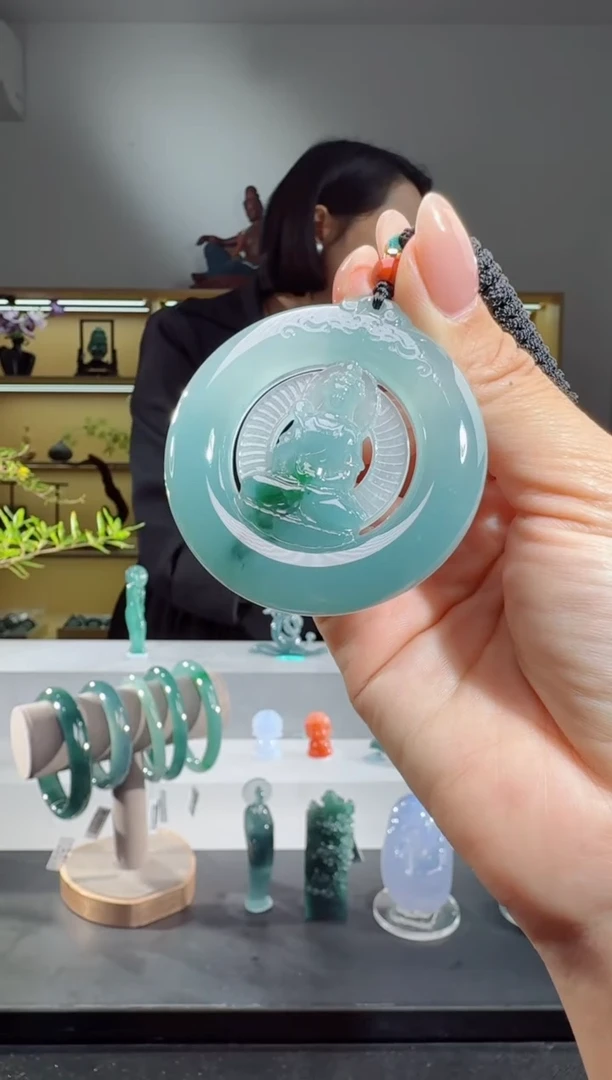 吊坠(不含链)未镶嵌翡翠观音