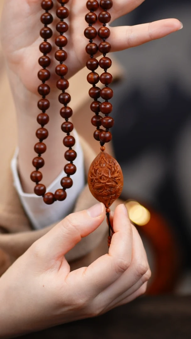 吊坠橄榄核小*杆宋水官 千手观音孤品