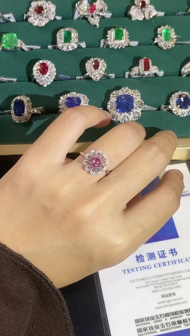 戒指蓝宝石18K金镶嵌321