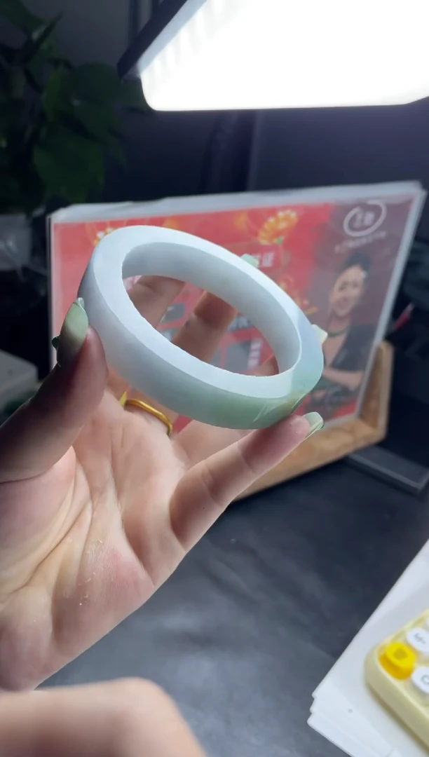 【闪购商品】定制翡翠手镯未镶嵌手镯DDQ/发一件