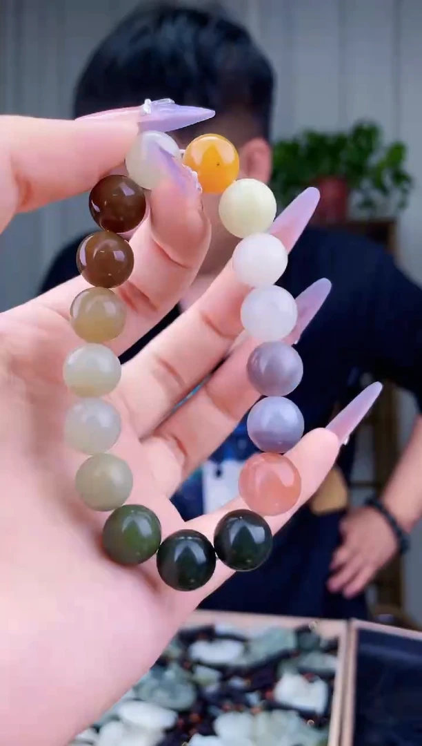 和田玉未镶嵌挂件拍一发一，多样性发货！