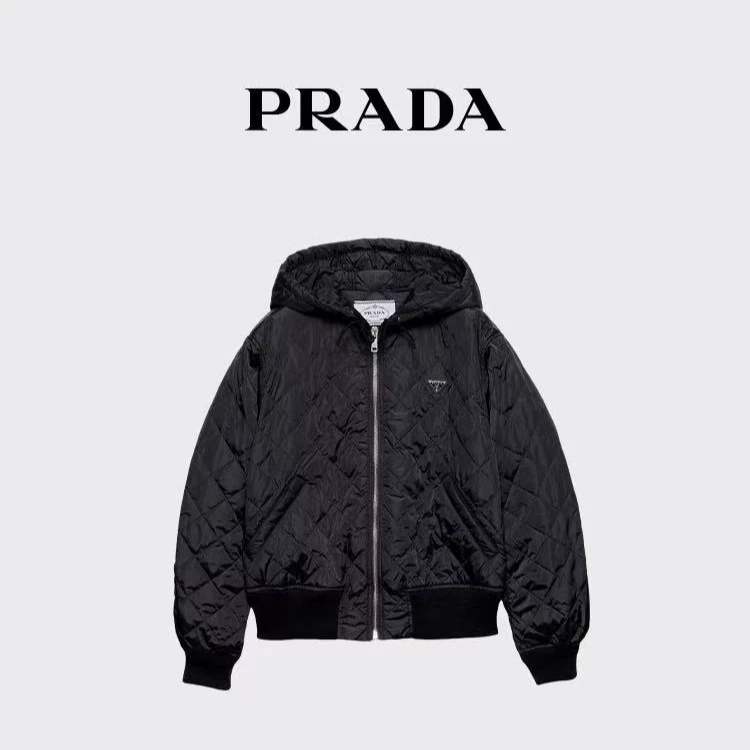 未使用 Prada/普拉达 女士绗缝Re-Nylon夹克外套
