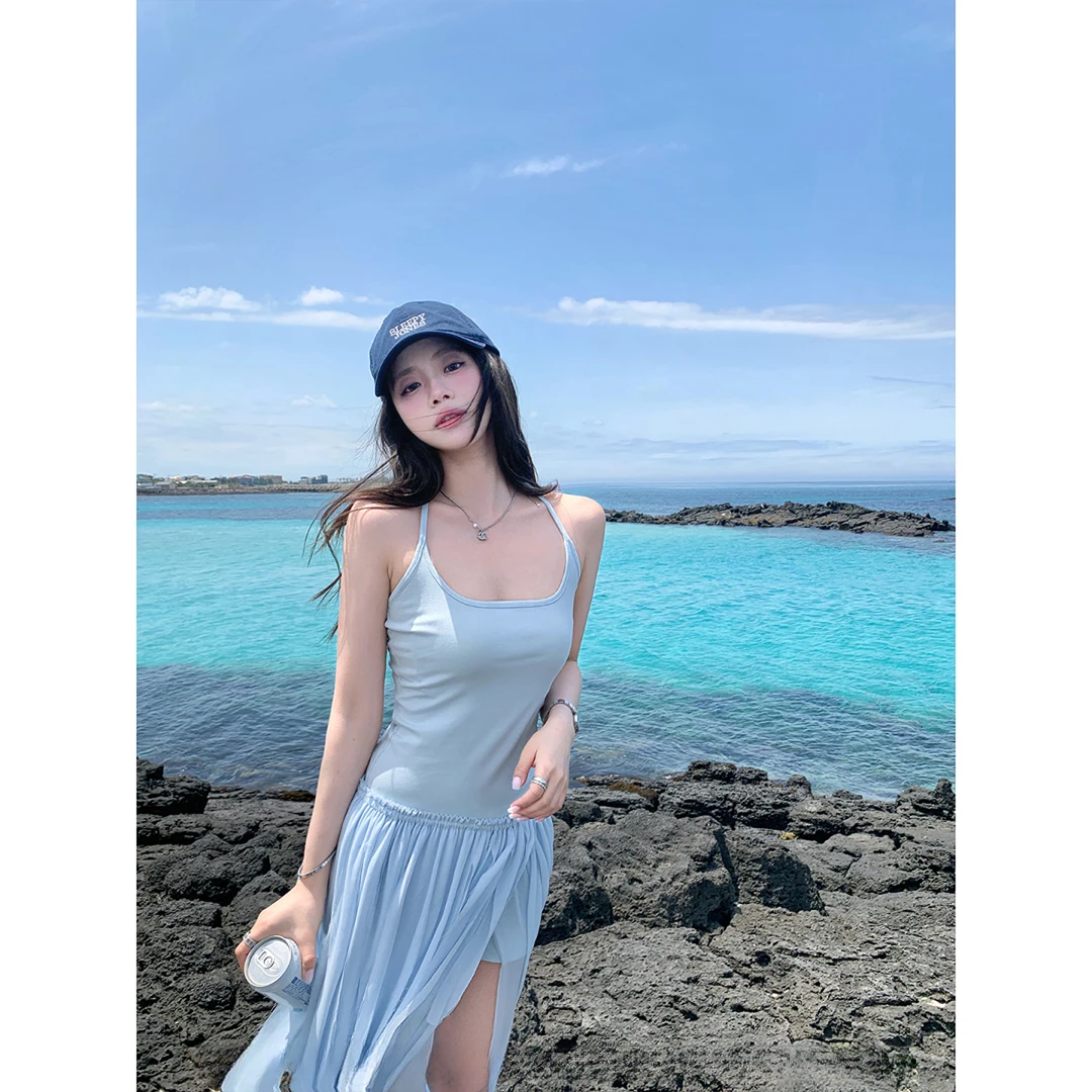 夏日浪漫度假氛围清透蓝吊带女夏季新款不规则长裙两件套连衣裙