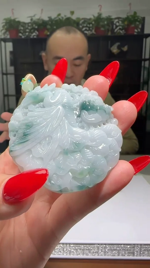 【闪购商品】翡翠颈饰未镶嵌天然翡翠A货吊坠