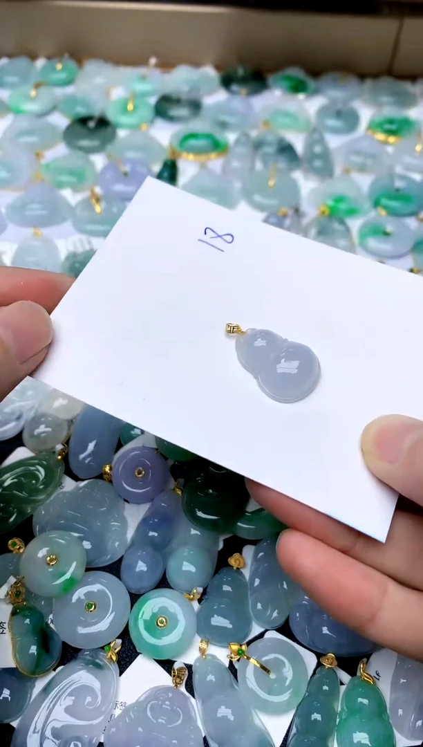 【闪购商品】翡翠颈饰18K金镶嵌18天然A货翡翠