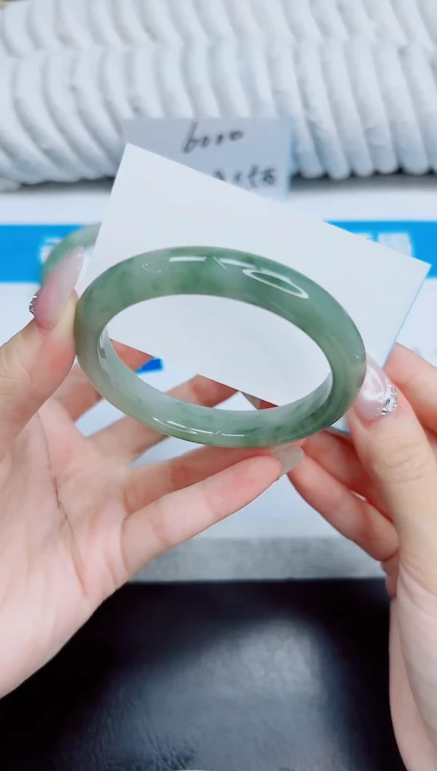 未镶嵌手镯石英质玉30/58