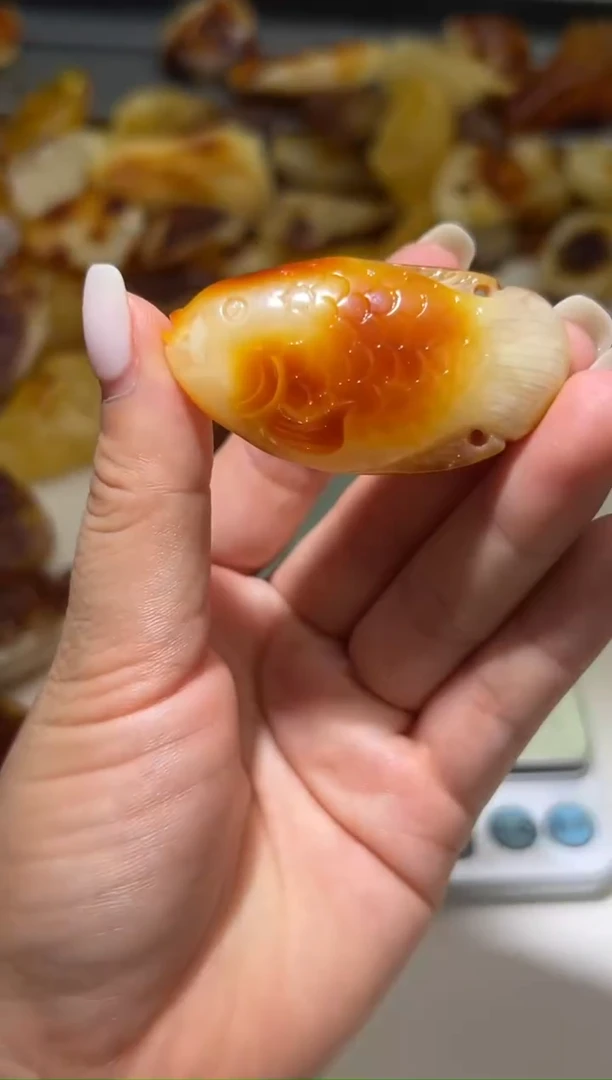 裸石琥珀未镶嵌琥珀蜜蜡吊坠