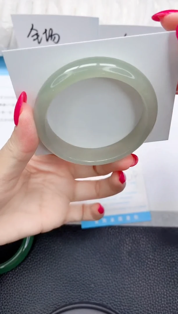 未镶嵌手镯石英质玉90-56