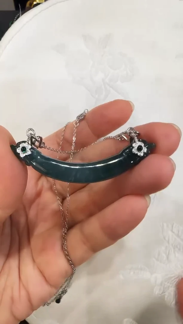 颈饰未镶嵌翡翠国风