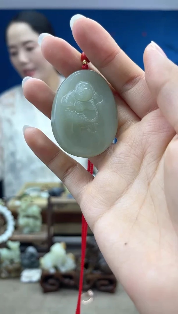 和田玉未镶嵌颈饰1
