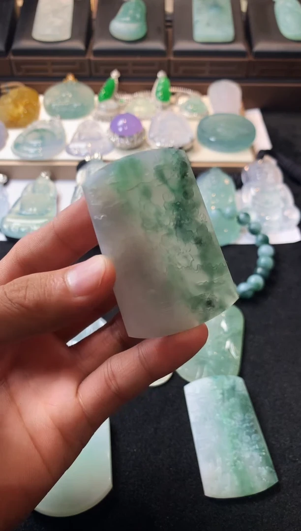 未镶嵌定制翡翠管****️6960毛货不退不换