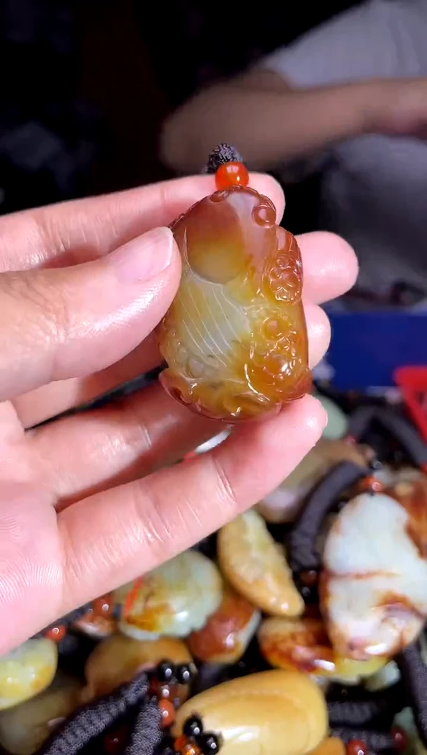 和田玉未镶嵌挂件1