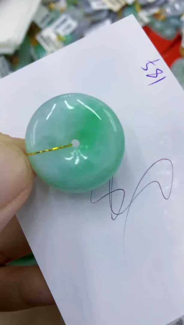 颈饰未镶嵌翡翠11111111111