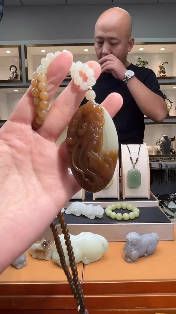 颈饰未镶嵌和田玉苏