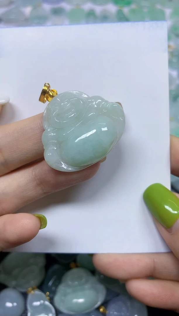 翡翠未镶嵌颈饰挂件