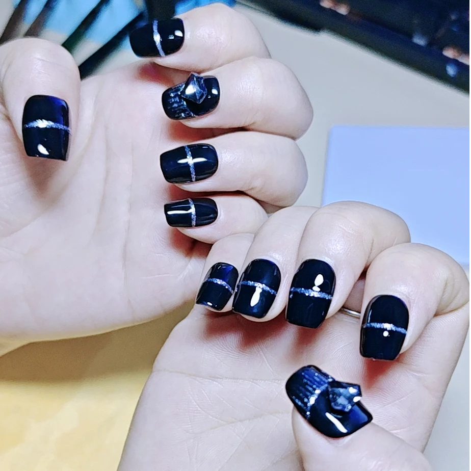 GLAZE显白穿戴甲黑色流沙隐穿戴甲高级感