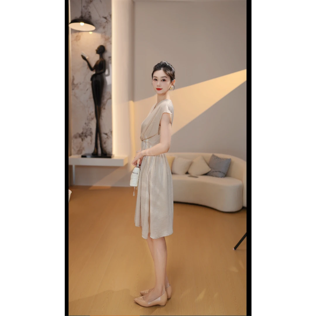 轻奢高级感气质高端精致大方得体连衣裙X0123