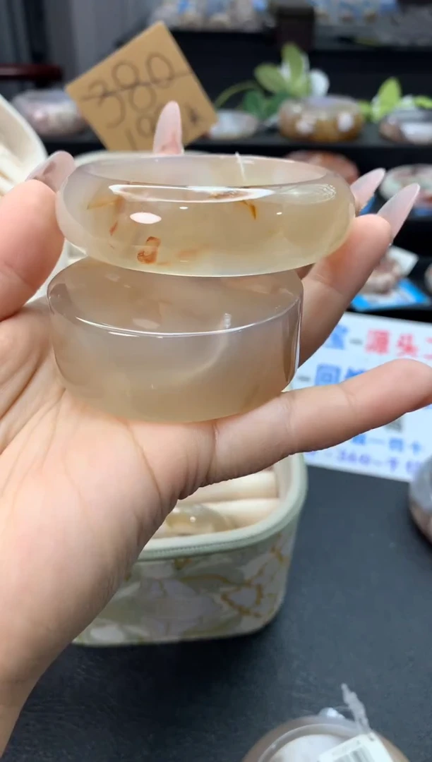 未镶嵌手镯石英质玉（57-58圈口）赠送镯心