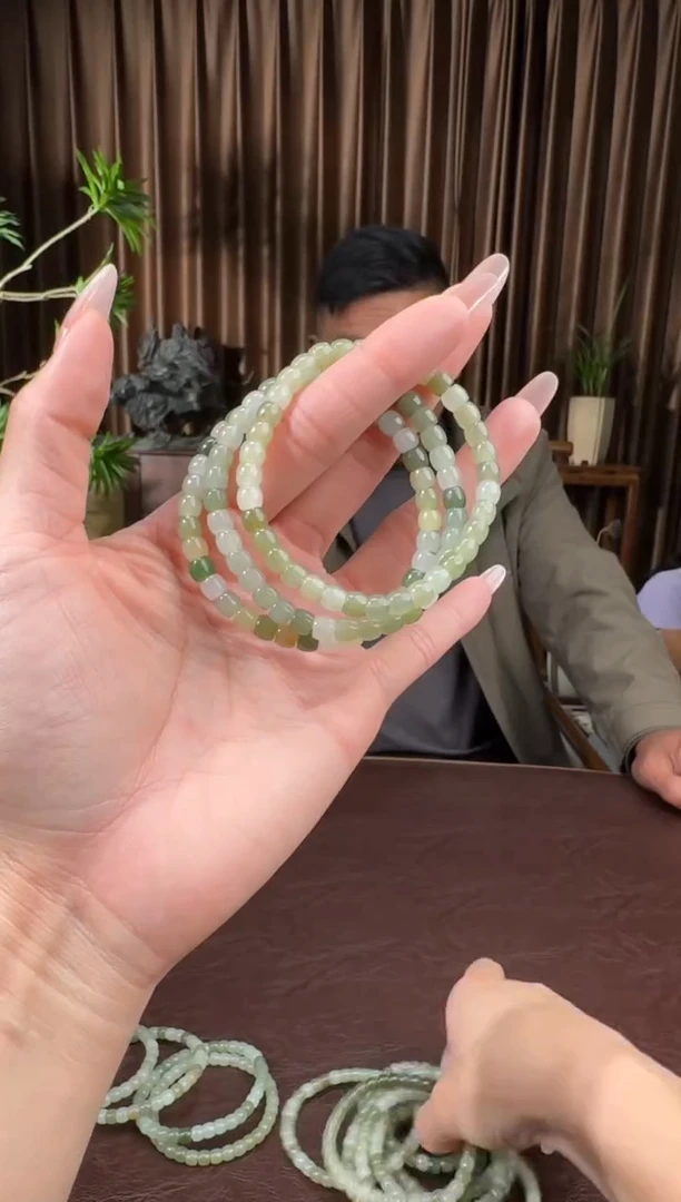 颈饰未镶嵌和田玉44涛哥10.10多样性拍一发一微瑕