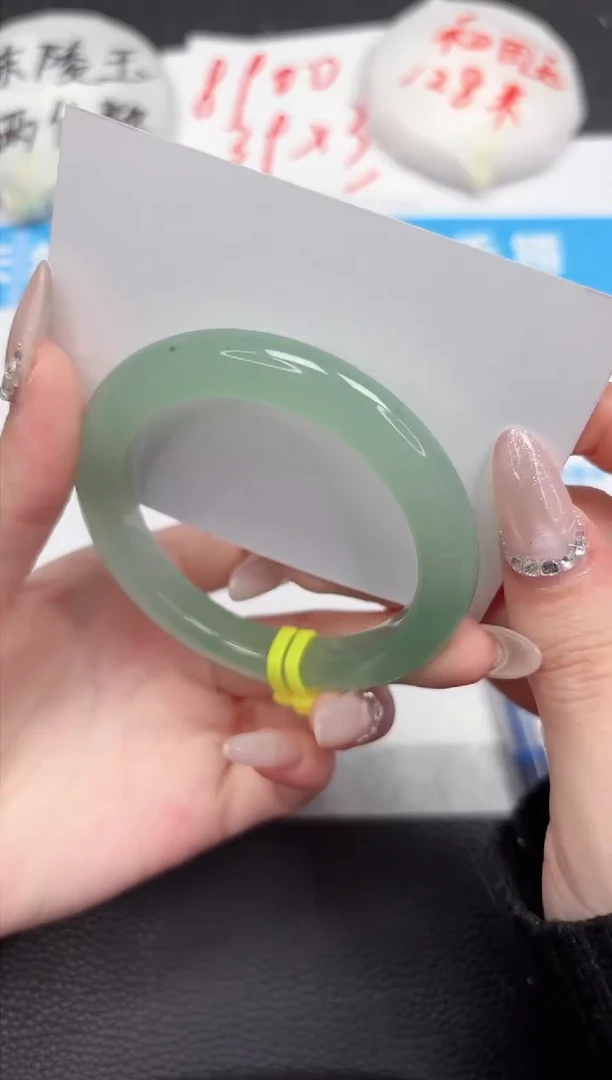 【闪购商品】石英质玉手镯未镶嵌63-54.9