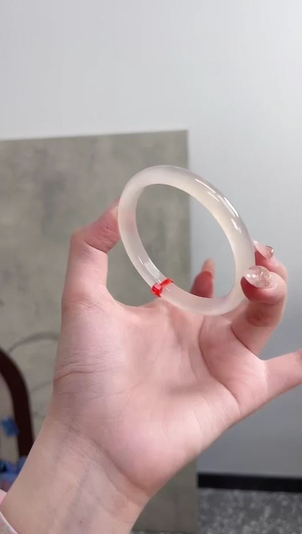 【闪购商品】玛瑙/玉髓手镯未镶嵌59-60圈 需要包容