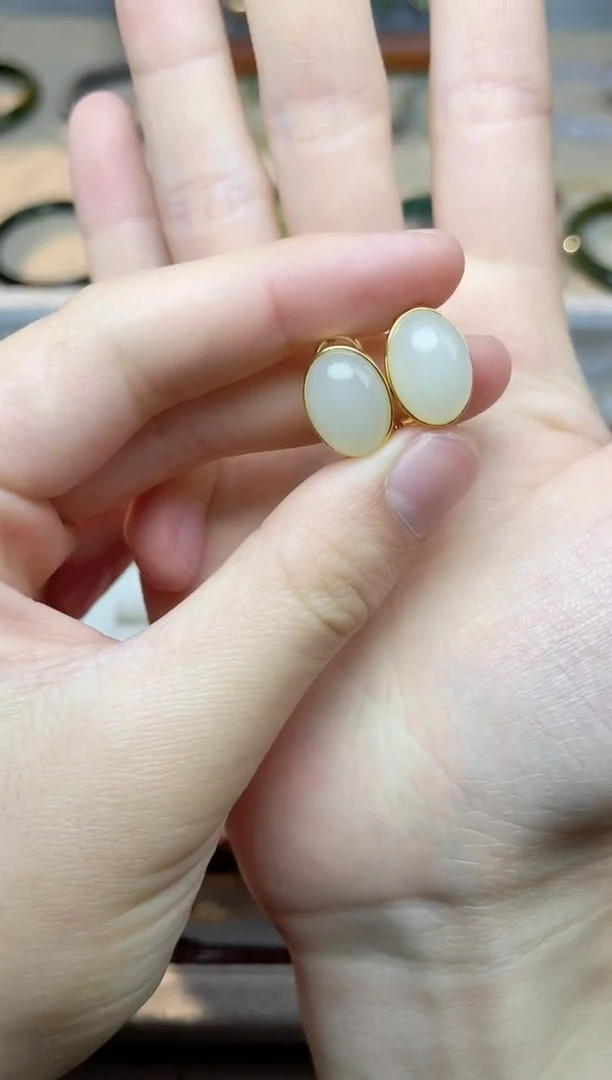 【闪购商品】和田玉耳饰银S925镶嵌06蛋面耳夹