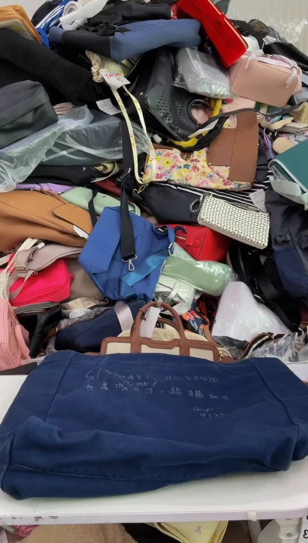 1工厂外贸库存尾货瑕疵女士包