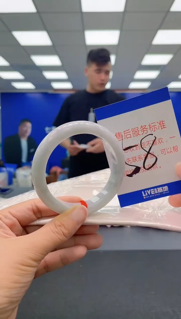未镶嵌手镯翡翠AAAAAAAAA