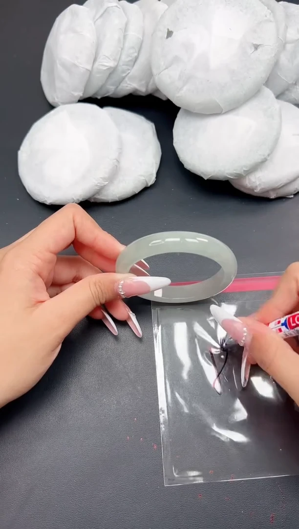 精品手镯，一物一拍T-047