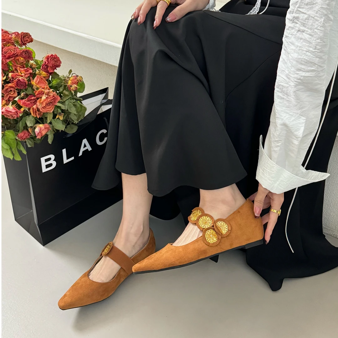 2025新款春秋法式小众内增高浅口尖头玛丽珍鞋子女一字扣粗跟单鞋