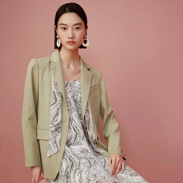 【珊珊专属】曼德诗百搭新款双风格飘带领西装气质外套M423300591