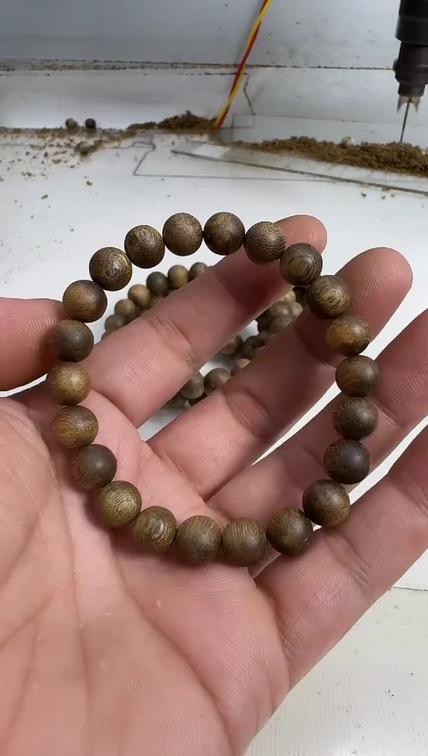 沉香手串0.9规格单圈5克