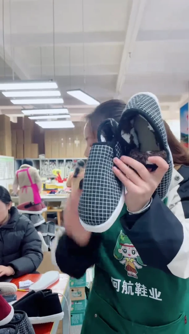 黑格子牛筋底棉鞋38码