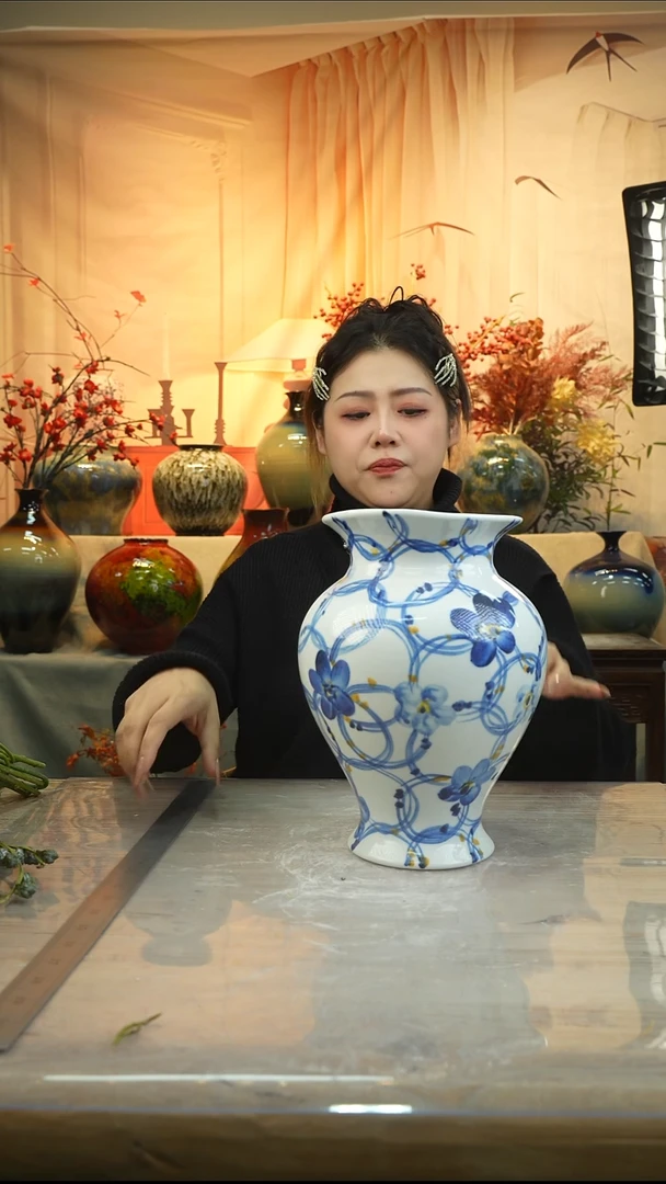 高度27口径15花瓶