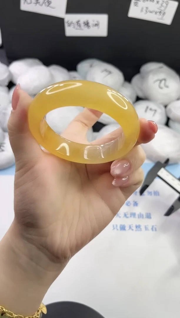 未镶嵌手镯石英质玉多样性发货L85