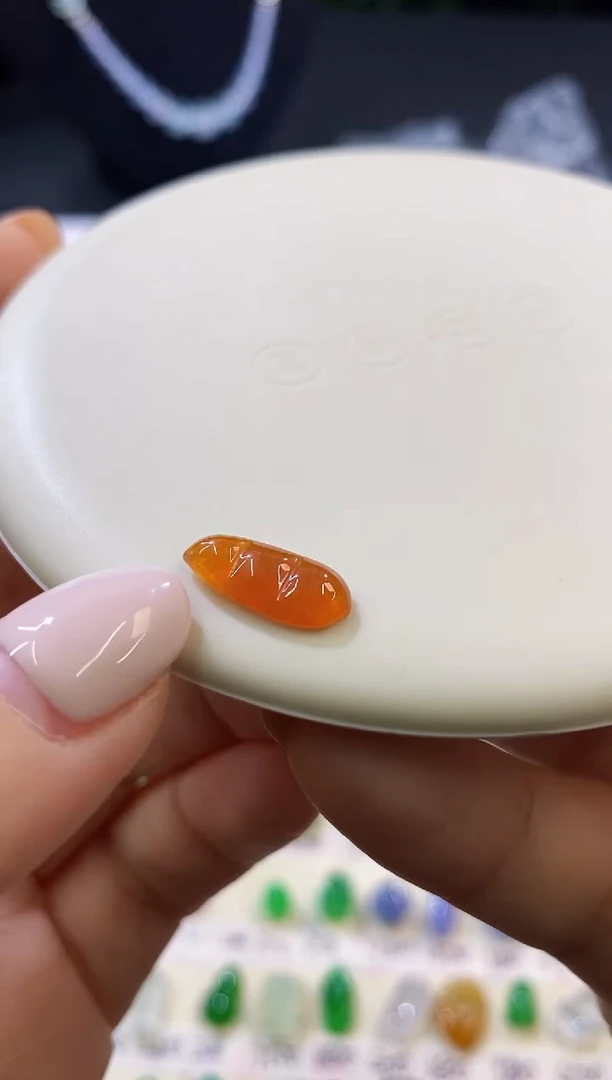 未镶嵌挂件翡翠豆子