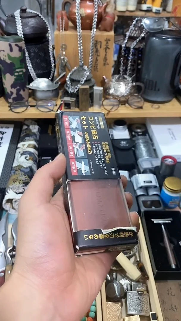 瓷片闪购商品  如图所示