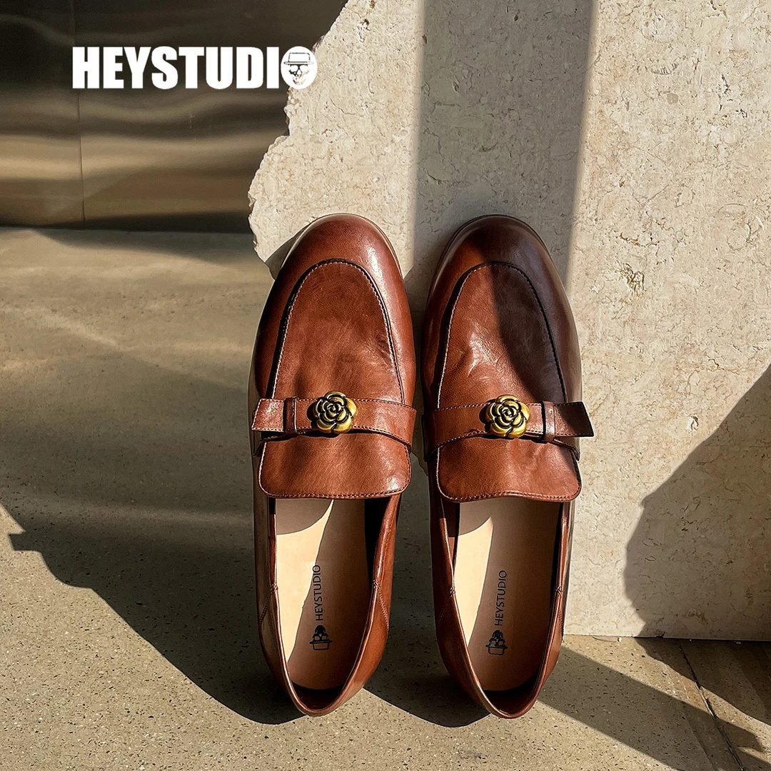 奢华触感 复古乐福鞋擦色做旧马皮水洗山茶花懒人单鞋女