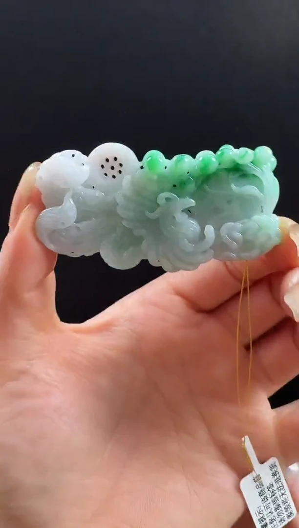 颈饰未镶嵌翡翠凤穿牡丹