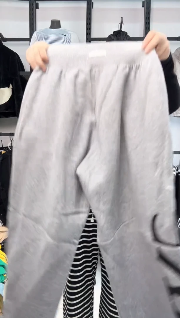 2523编码  瑕疵直播间过款为准 尺码150