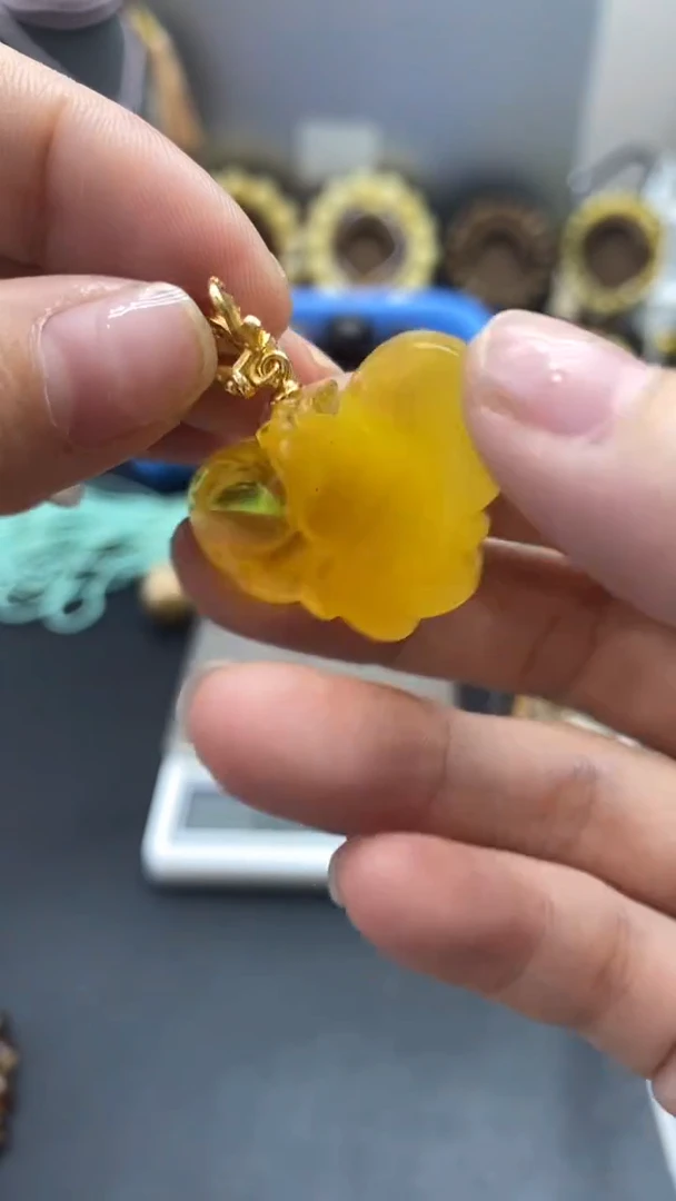 琥珀银S925镶嵌珠宝奇石211