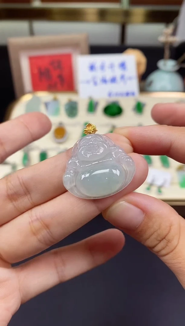 吊坠(不含链)18K金镶嵌翡翠佛公18K金扣镶嵌@@CMT